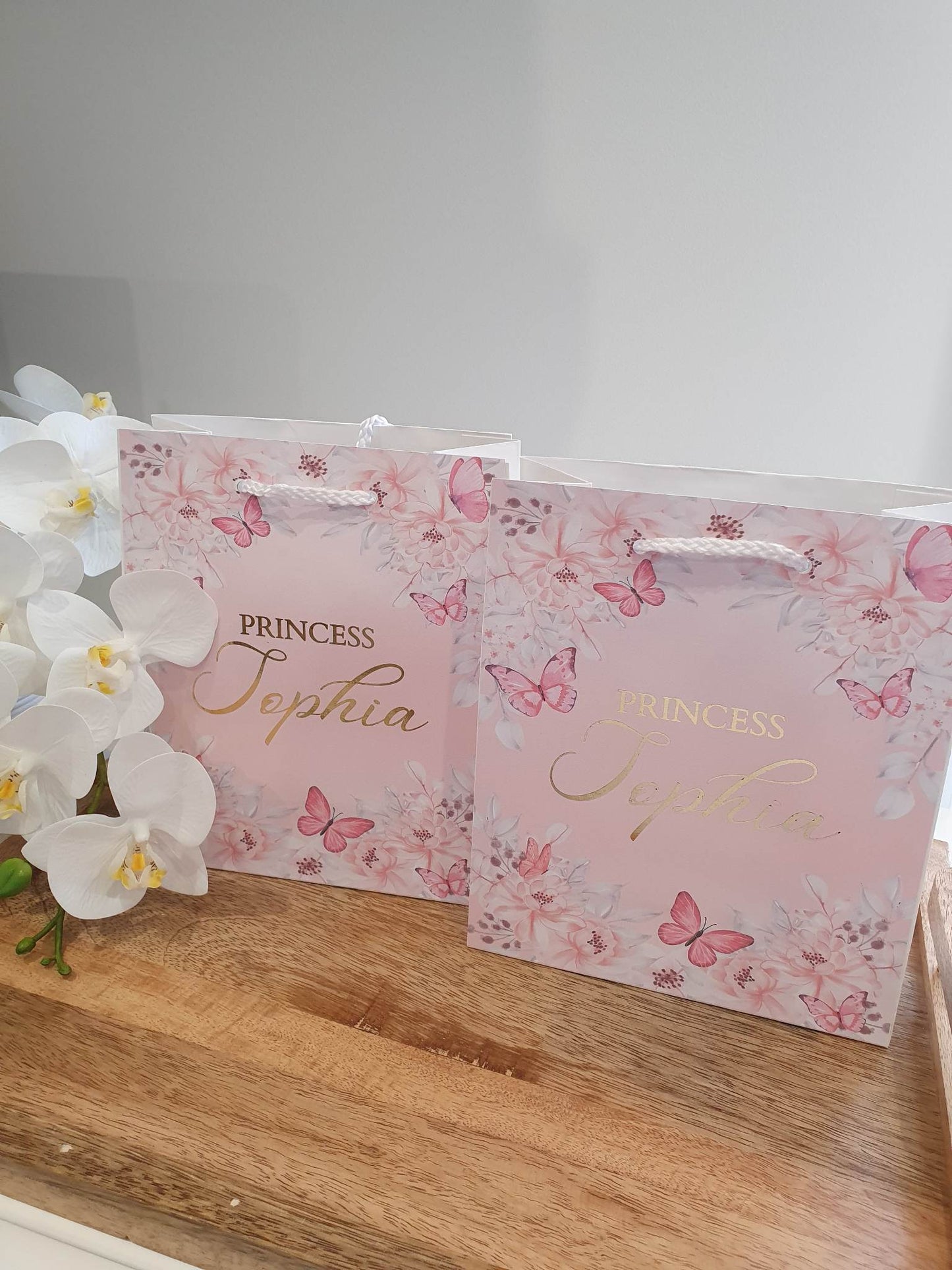 Pink floral with butterfly gift bags | White gloss 18 x 21cm