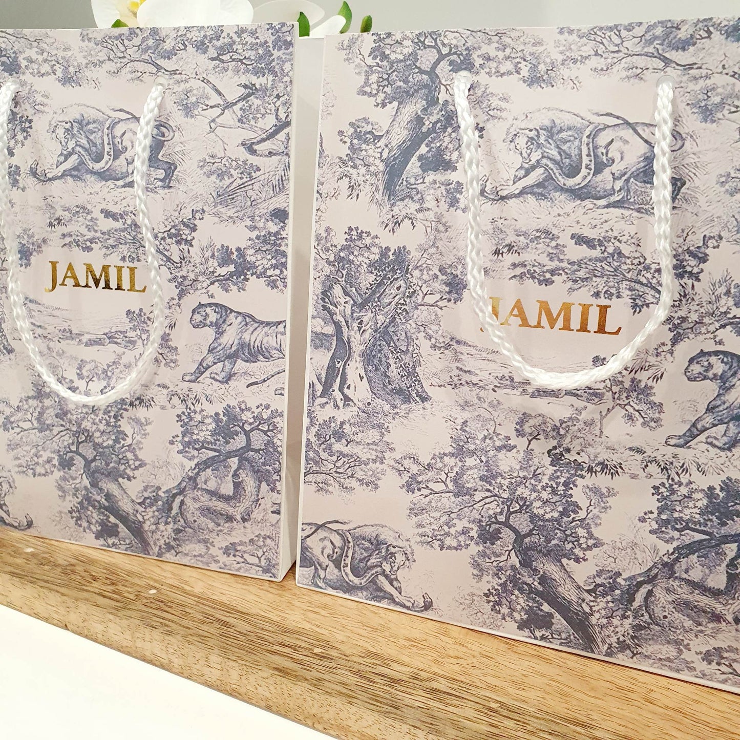 Dior personalised gift bags | White Gloss 18 x 21 cm